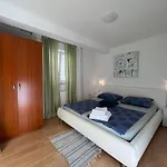 4 Delfina Апартаменты