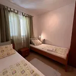 4 Delfina Апартаменты *